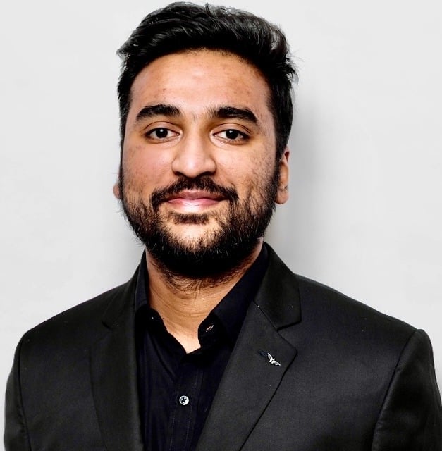 Professional_pic_sharan Professional_pic_sharan